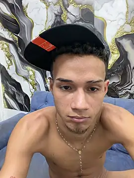 friends_lust_latin webcam