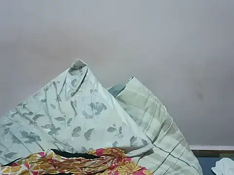 Squirty_pussie webcam