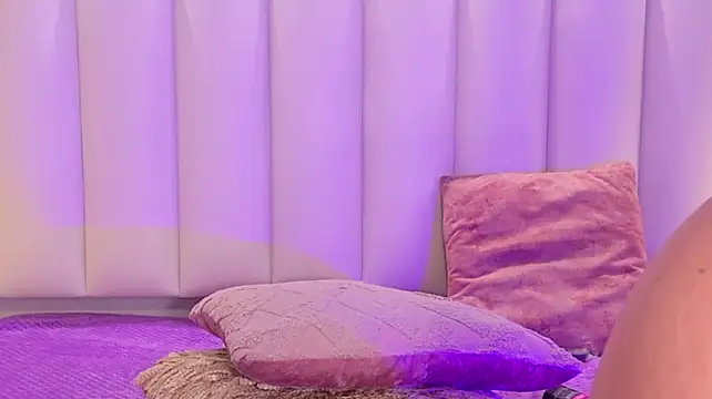 charlottegreey_
