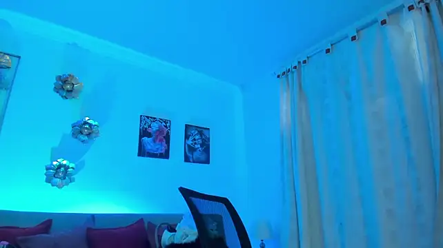 Naiely_Naides webcam