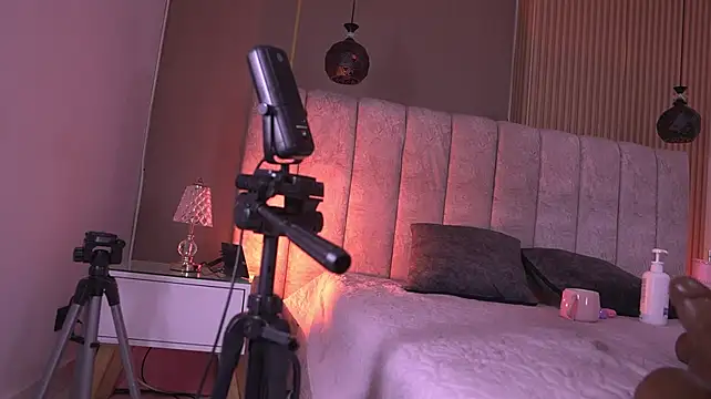 sam_lewins webcam