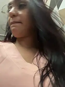 Sara-77 webcam