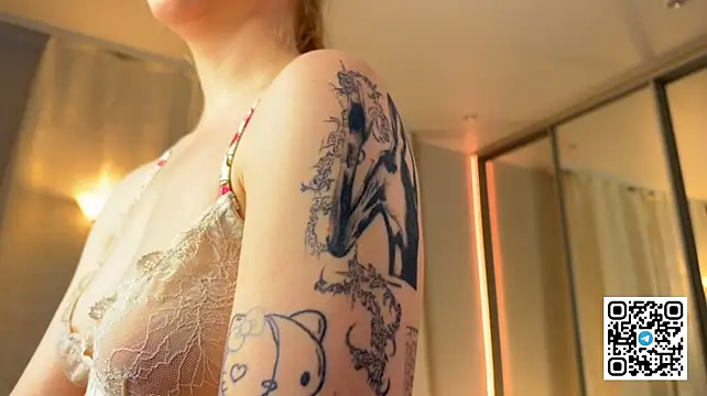 pestiyilinet live cam on StripChat
