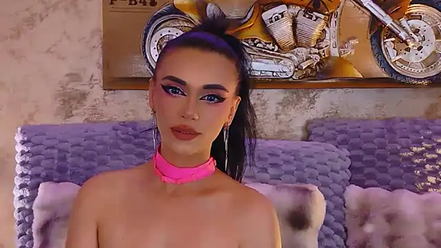 Amynaxxx live cam on StripChat