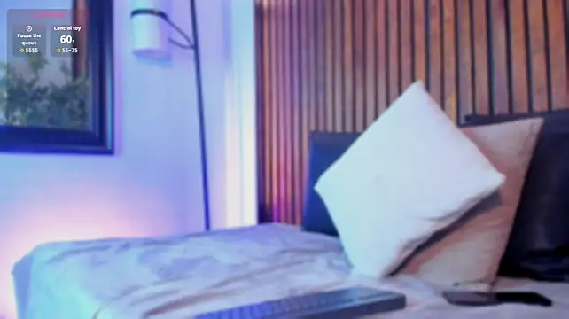 moon_kas live cam on StripChat