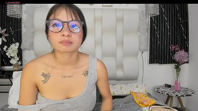Kittytokyoo live cam on StripChat