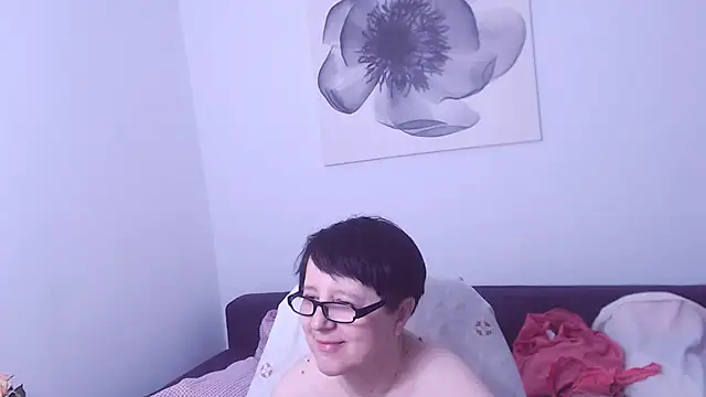 ChristaRose live cam on StripChat