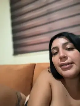 vicky_sixx (G young) - chupo verga en el auto-blowjobincar