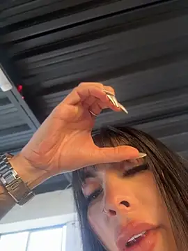 Nicolle_foxy live sex cam