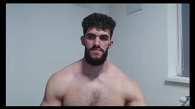 hiddenf live cam on StripChat