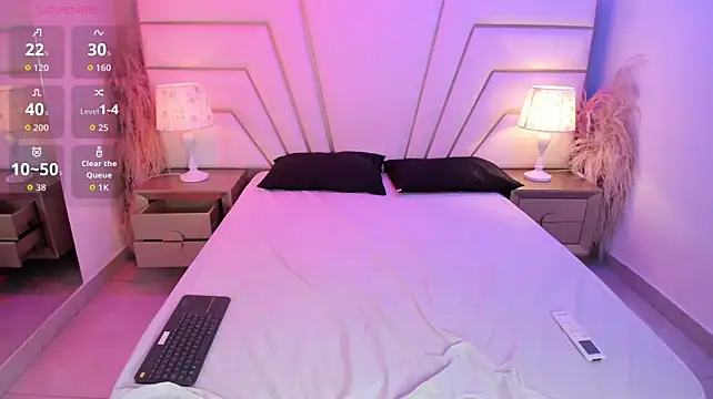 SalomeBins live cam on StripChat