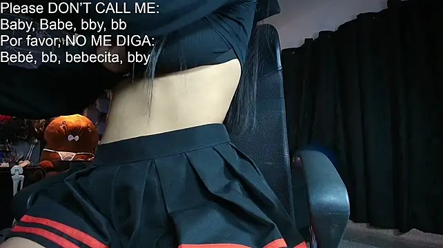 alexhoe_ (F young) - Choose the goal with a poll