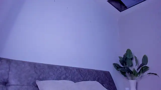 Alessrose live sex cam
