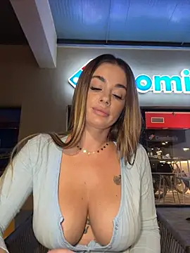 isabellaetthan (F young) - Pussy Up Close & Teasing Touches+:gift: