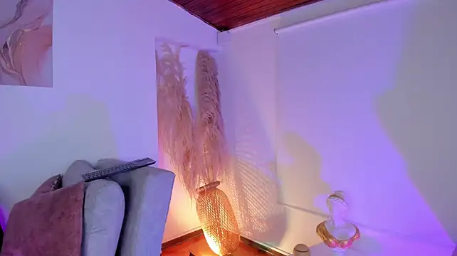 Amelie_Wine webcam