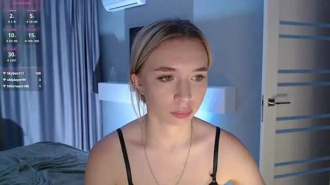 Emily_Hartt