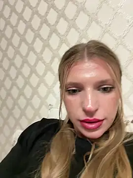 adel_secret live cam on StripChat