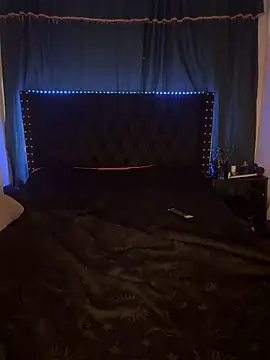 austinjones_ (M young) - Put on that Lovense and give me 5 minute