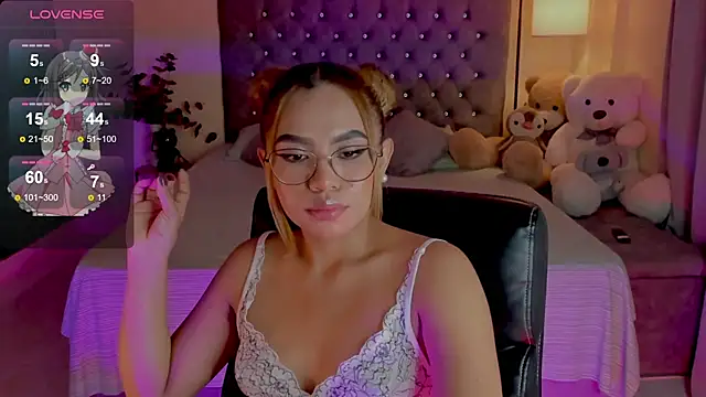 OxanaFedorova1- live cam on StripChat