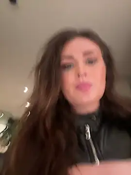 kristyoff (Ask my age) - LT gets my snap
