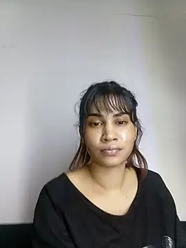 Eroticcmaria live cam on StripChat
