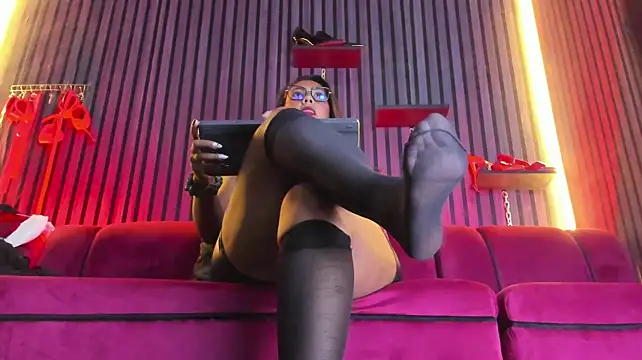 novaastone (F young) - MAKE YOUR GODDESS SMOKE TODAY
