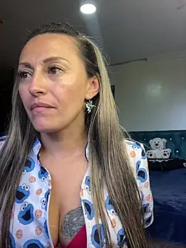 angel_nova_ (F milf) - take off my clothes