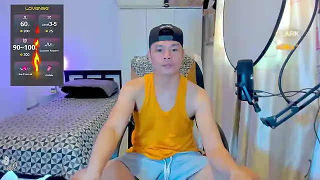 clarkdangerous (Ask my age) - Cum show