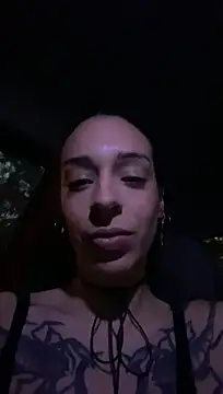 deenasweet1 (F young) - 4 fingers in my pussy on the street 🫣