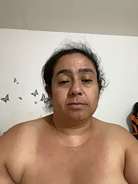 agathaxxx-69 (F milf) - Put 3 fingers in my ass