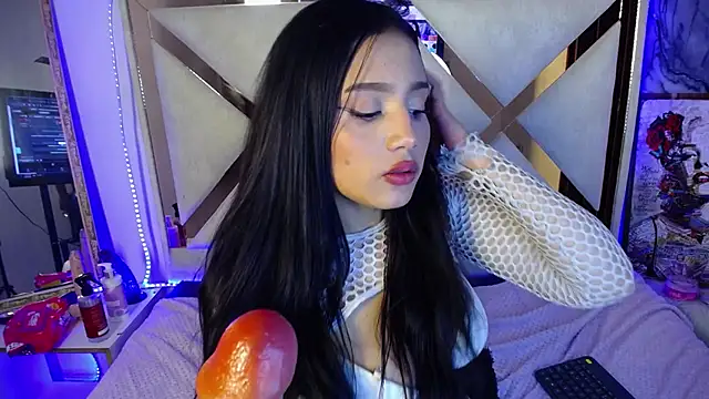ladymooncs live cam on StripChat