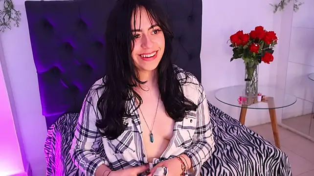 Domenica_Dupont live cam on StripChat