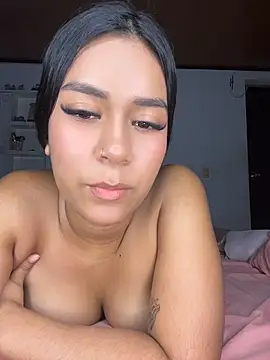 ALANAH_KITTY webcam