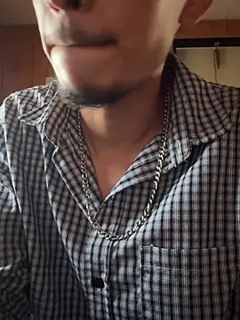 Guillermo618 live cam on StripChat