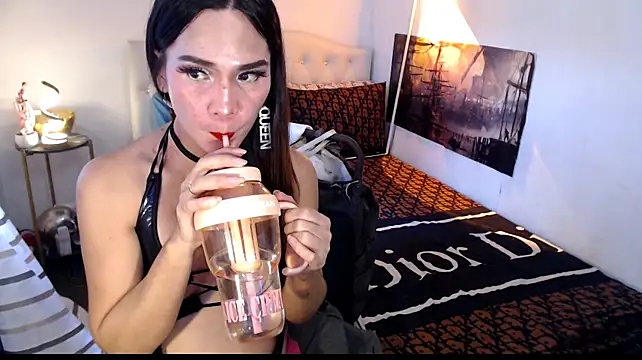 NinaDOM4CUM live cam on StripChat