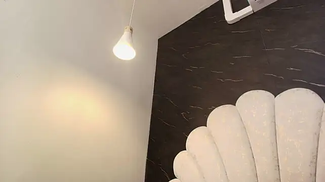 kissme_luna webcam