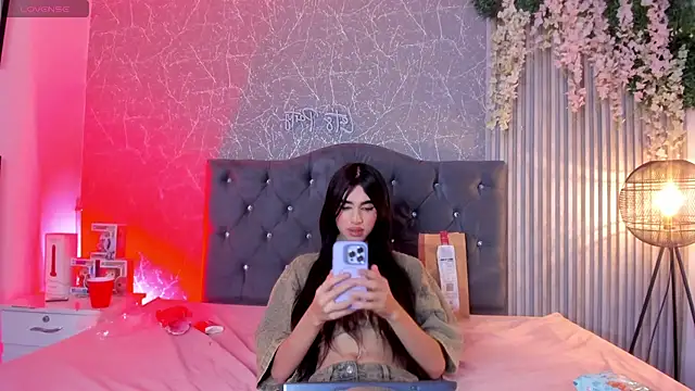 lana_gill1