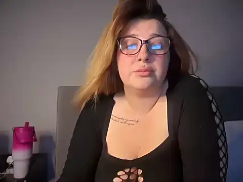 curvy_rosie69 live cam on StripChat