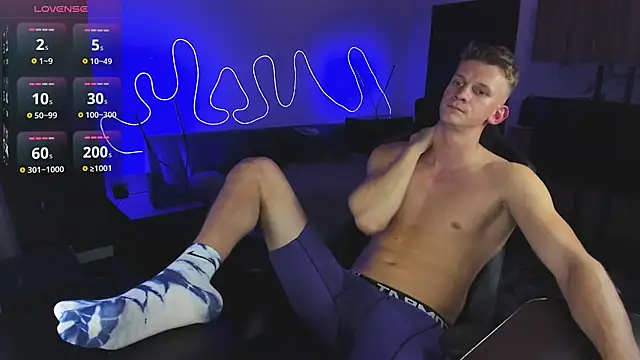 brad_maloney (M young) - cum show
