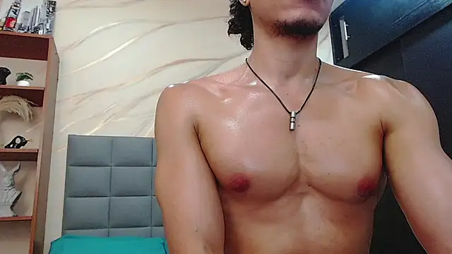 mike_rolly_hot live cam on StripChat