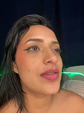 saharqamar (F young) - Please put your fingers in my pussy.