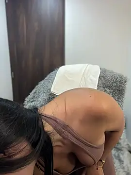 miajones21 (F young) - 🌸🤪Make me wet ! 🌸🤪