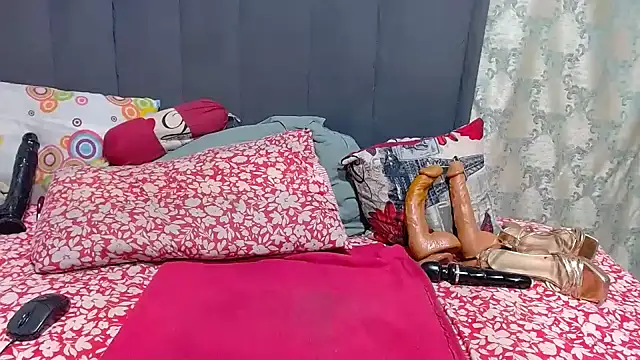 swazibeauty (F milf) - anal fuck with vibrator