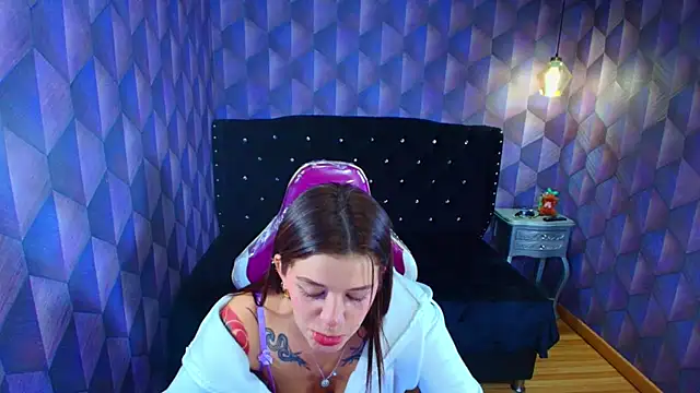 LiaHarryis webcam