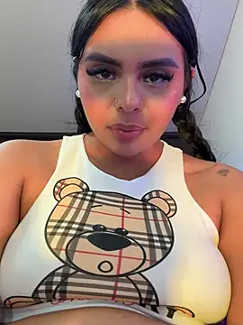 Aylin_Fox webcam