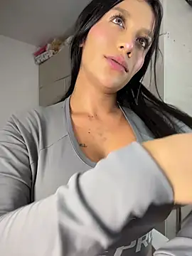 Emmily_19 webcam