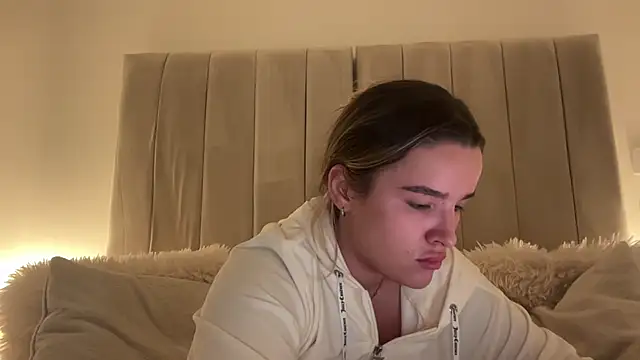 maisiesmithx live cam on StripChat