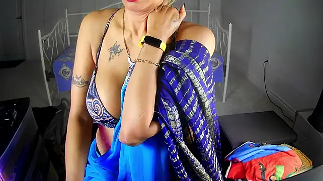 Ravishing_Roma
