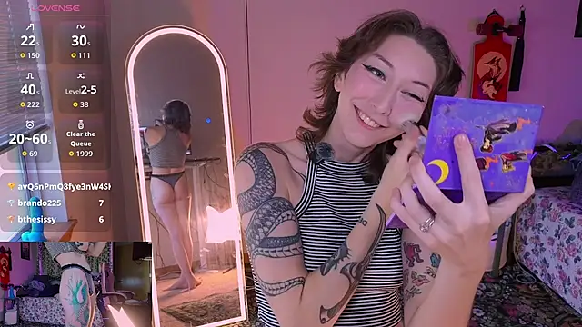 lovelylucyy webcam