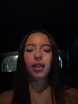 Sofia18_pinkk live sex cam